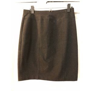Ellen Tracy Charcoal gray pull on pencil skirt M